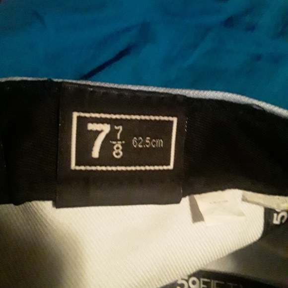 DC/New Er 59 Fifty Unisex 7 7/8 or 62.5 cm Baby Blue and White Fitted Ball Cap - Picture 12 of 16